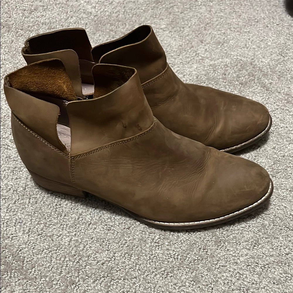 Seychelles Brown Ankle Boots - Picture 2 of 8